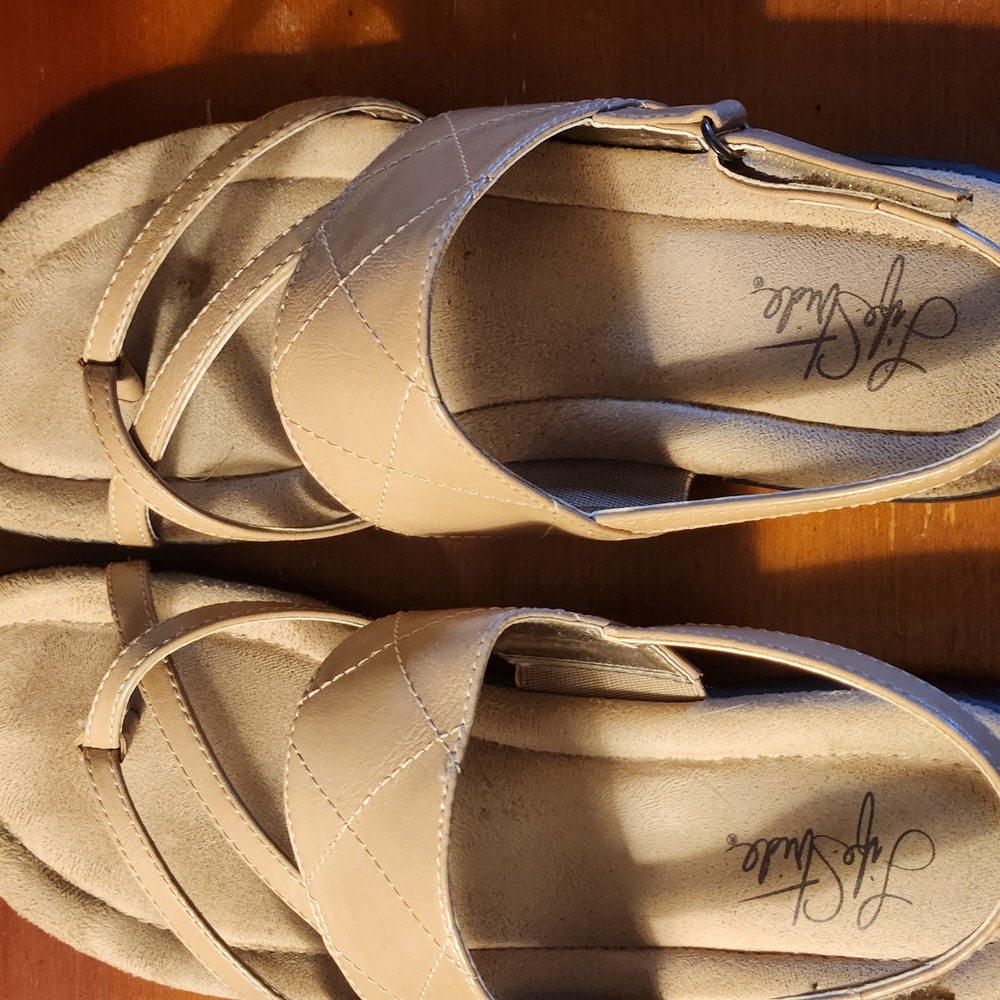 Life Stride Tan Sandals with Cross-Strap Design